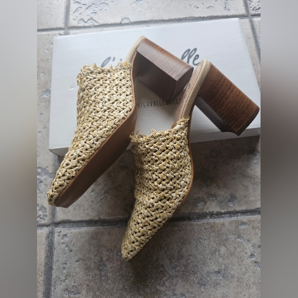L'Intervalle Elzira Beige Rafia mules - Picture 7 of 12